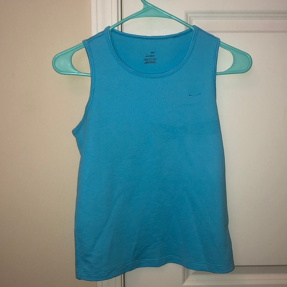 Like New Nike Shirt - Picture 2 of 5